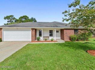 3421 N 10th St, Ocean Springs, MS 39564