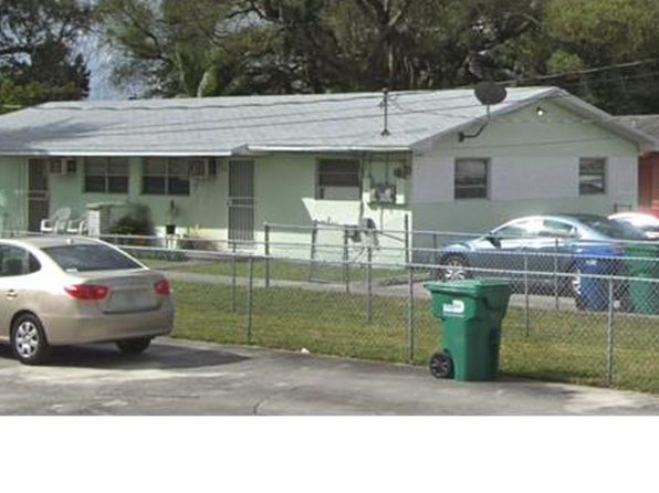 2746 NW 49th St
