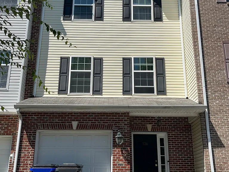 136 Pumpkin Patch Ln — Photo 1