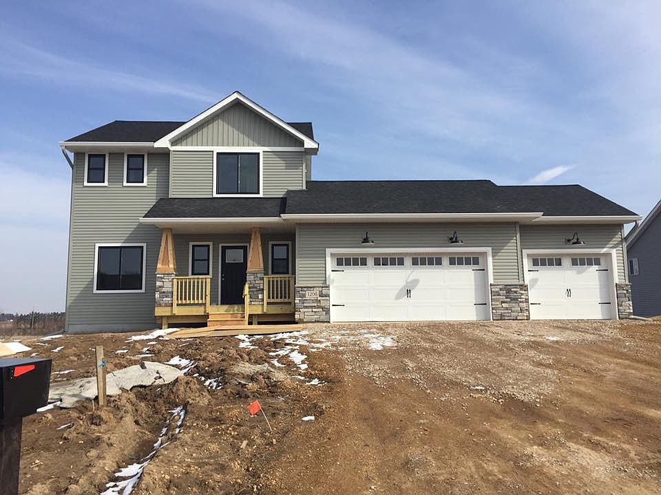 1st image of 1208 Briarwood Blvd