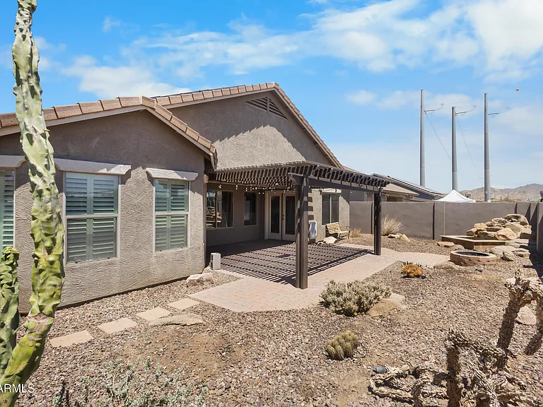2501 S 255th Dr — Photo 40