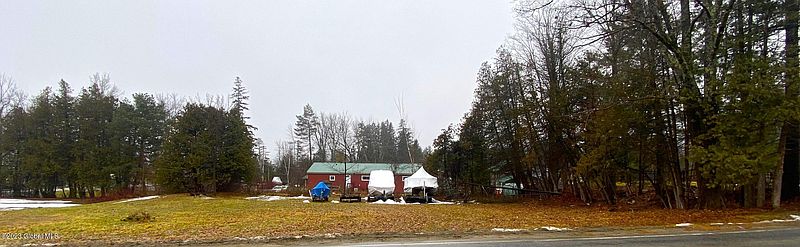 2nd image of 2698 Hoffman Road