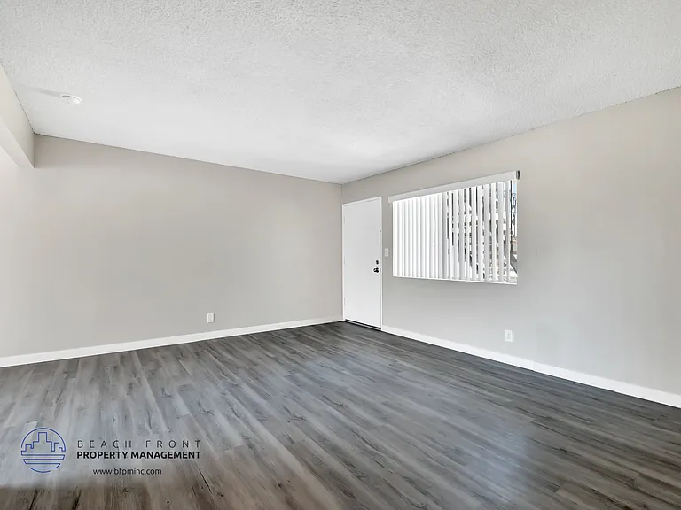 15205 Raymond Ave — Photo 28