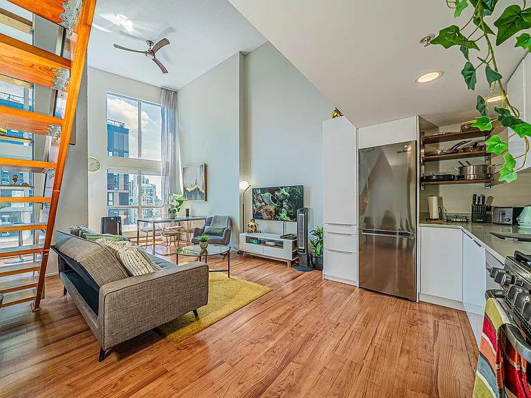 933 Seymour St #1106 — Photo 7