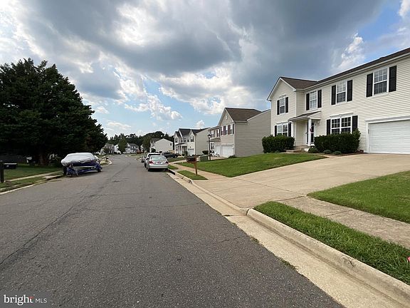 2nd image of 5 Shale Ct