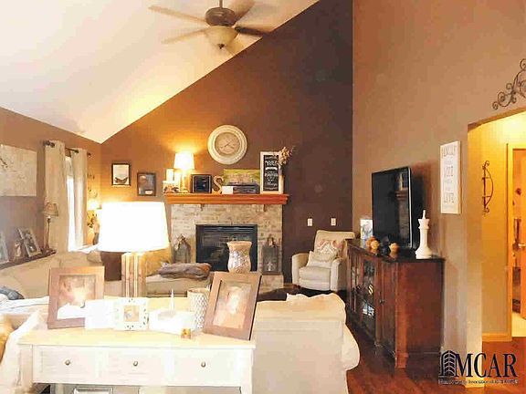 5th image of 2535 Chapel Creek Dr