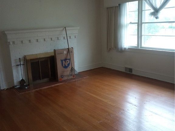 2nd image of 408 Delton Ave