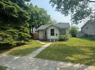 48 Inman Ave, Winnipeg, MB R2M0R8