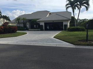 5434 Foxhound Dr, Naples, FL 34104