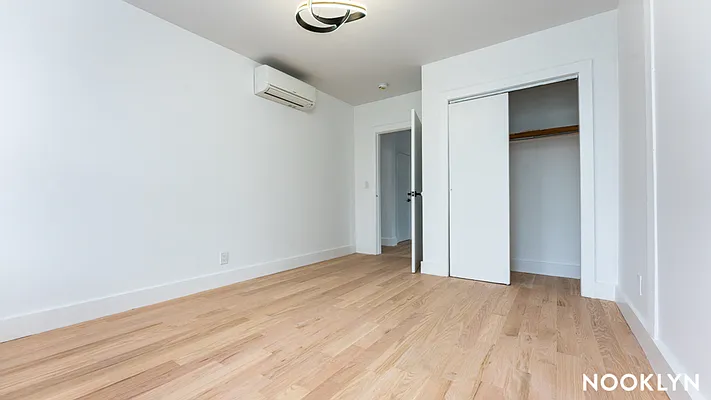 Rented by Nooklyn NYC LLC | media 20