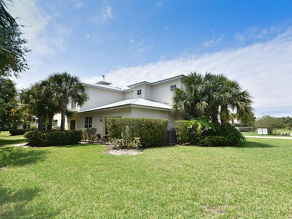 5th image of 2551 Creekside Dr