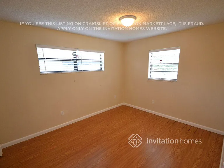 5131 SW 101st Ter — Photo 13