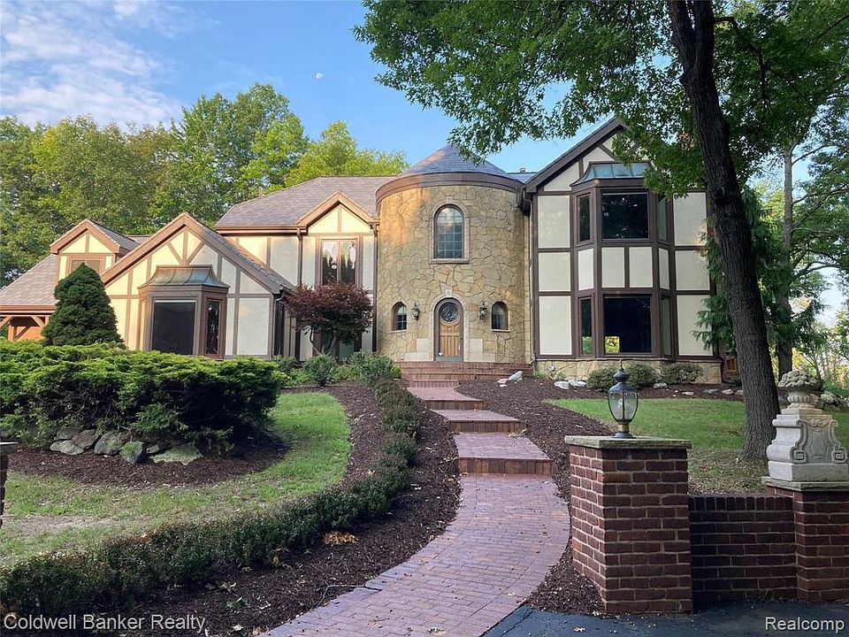 10181 Perry Lake Rd, Clarkston, MI 48348 Zillow