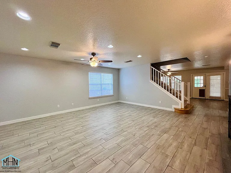 11205 Forest Pass Ct — Photo 4
