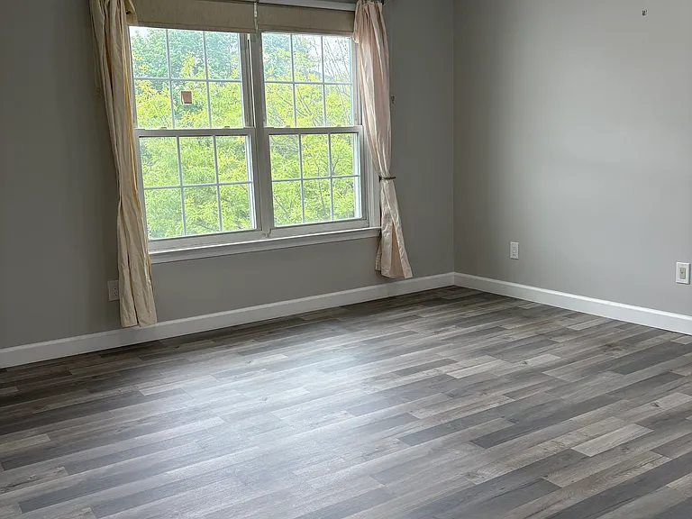 1331 Waterford Dr — Photo 9