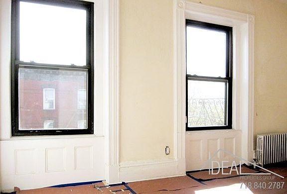 3rd image of 361 14th St #3