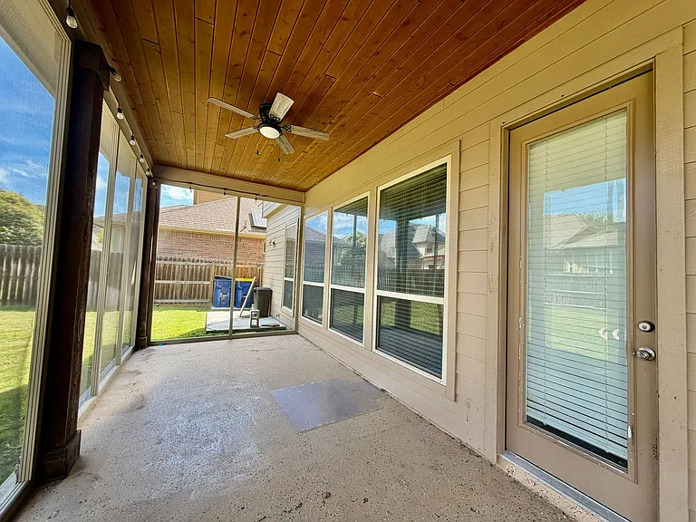 621 Cavan — Photo 33