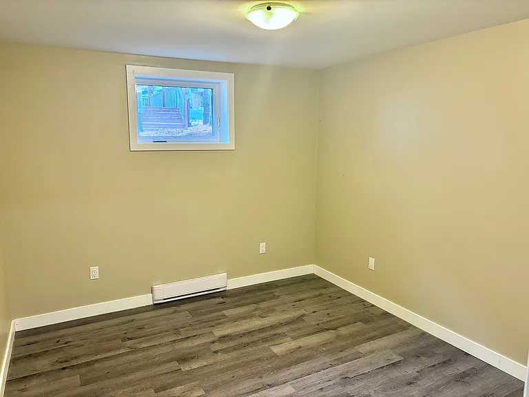 38 Frederick Ave — Photo 10