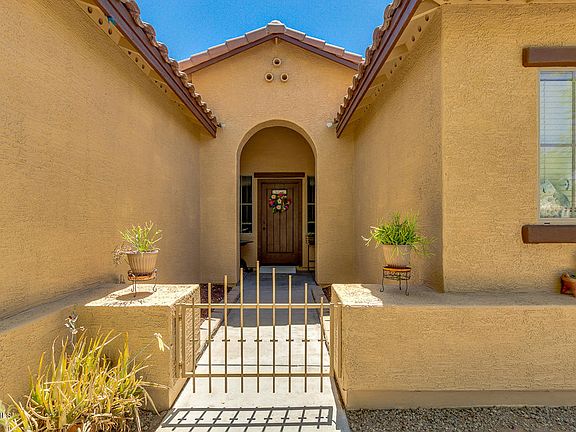 4th image of 2541 W Alta Vista Rd