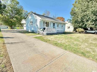 98 Dietrich Ave, Galesburg, IL 61401