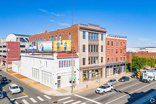1322 W Broad St #3-E Photo 1