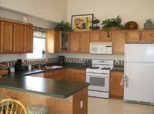 451 N Conklin Dr, Lake Orion, MI 48362