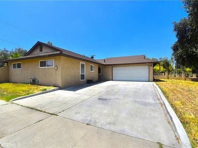 9422 Hawthorne Ave, Riverside, CA, 92503
