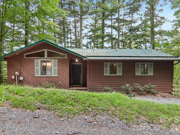 21 Wild Bird Ln, Maggie Valley, NC 28751