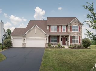 2601 Moutray Ln, North Aurora, IL 60542