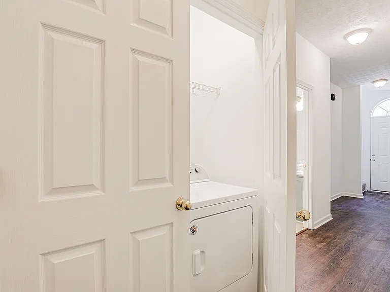 169 Lincoln St #A — Photo 8