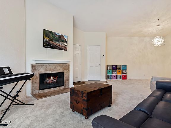 3rd image of 5728 Oak Bend Ln Unit 404