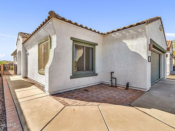 4th image of 383 W Calle Moncayo