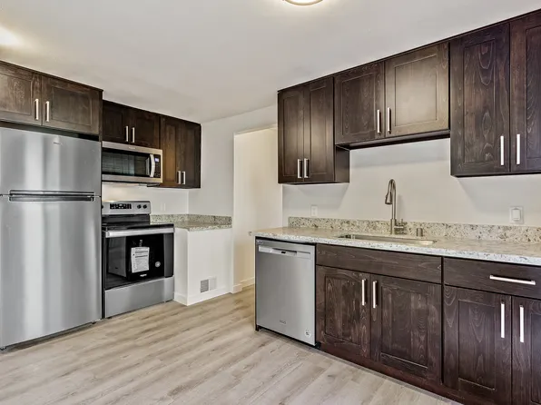 810 W Nickerson St, Seattle, WA 98119