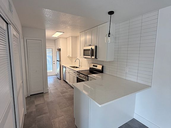 3rd image of 240 Danube Ave APT 8