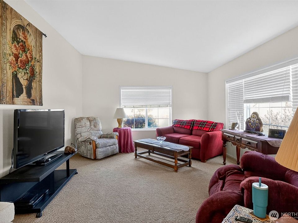 2305 Cherry Blossom Drive, Ephrata, WA 98823 | Zillow
