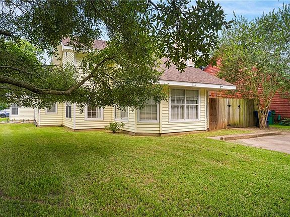 2nd image of 814 Brooks Blvd