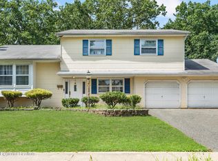 9 Dutch Valley Rd, Howell, NJ 07731