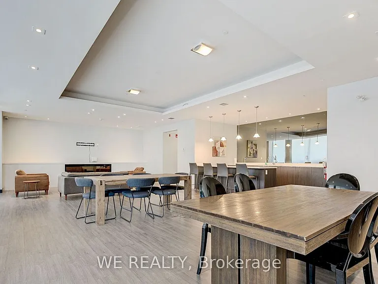 3560 Saint Clair Ave E #224 — Photo 21