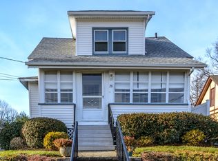 28 Depot St, Verona, NJ 07044