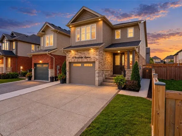 18 Crossbridge Ave, Kitchener, ON N2A 0J9