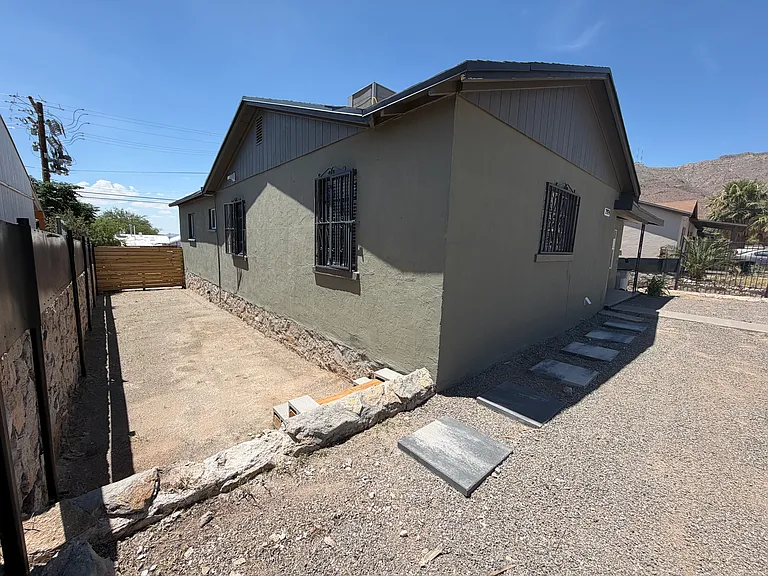 2924 Mountain Ave — Photo 14