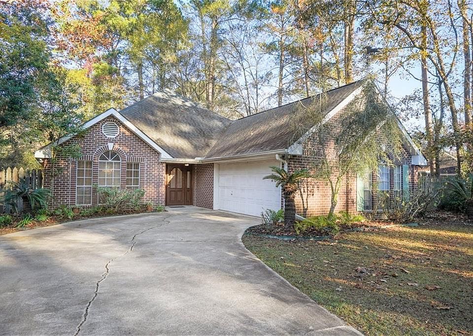 1st image of 709 Plantation Dr