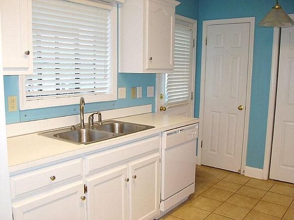 Tile floor in kitchen