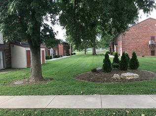 1802 Jamestown Rd, Belleville, IL 62226