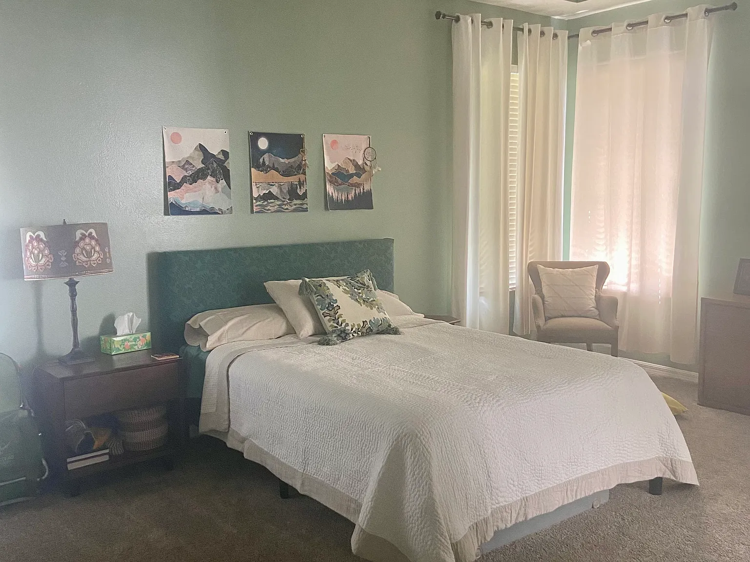 4 bed, 2589 sqft, $2,820 — Photo 3
