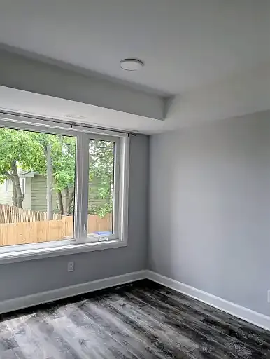 340 Shakespeare St #3 — Photo 4