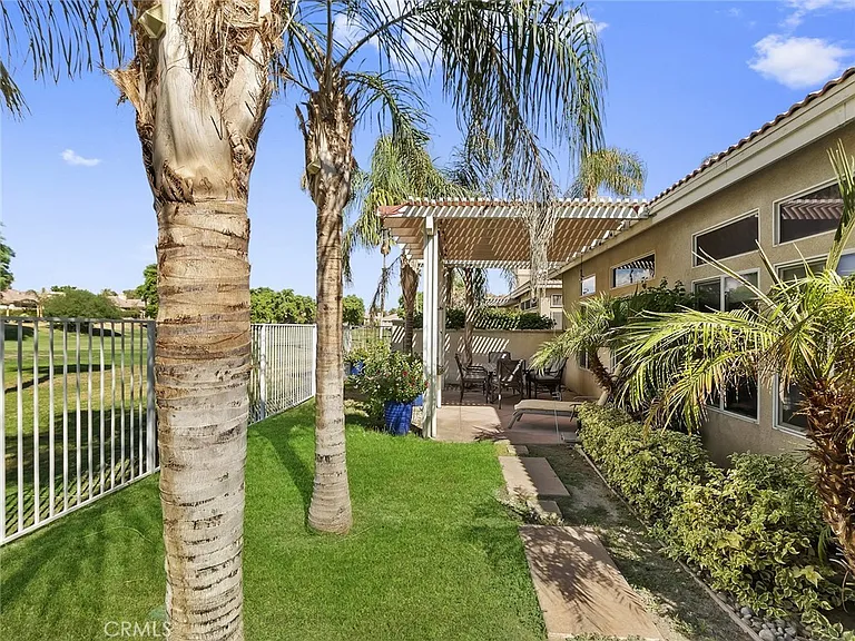 48957 Heifitz Dr — Photo 25