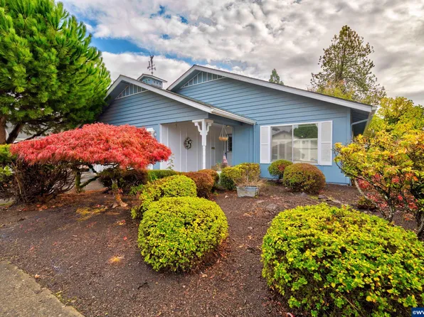 1650 Almond Ln NW, Salem, OR 97304