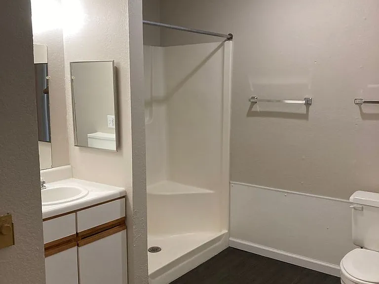 1108 Randolph St — Photo 13