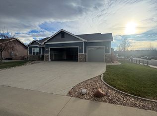 1025 Dry Creek Ct, Windsor, CO 80550